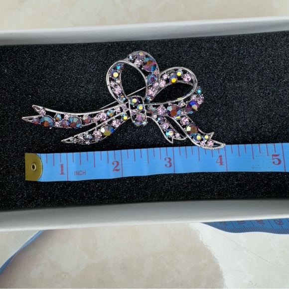 Vintage 4 inch Bow Brooch with Coloured Stones - Picture 8 of 10